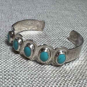 Silver turquoise bracelet
